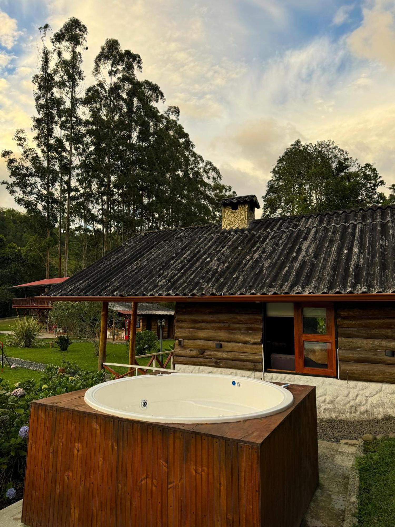 Riverside La Masia Ecohotel Quindio Eksteriør billede